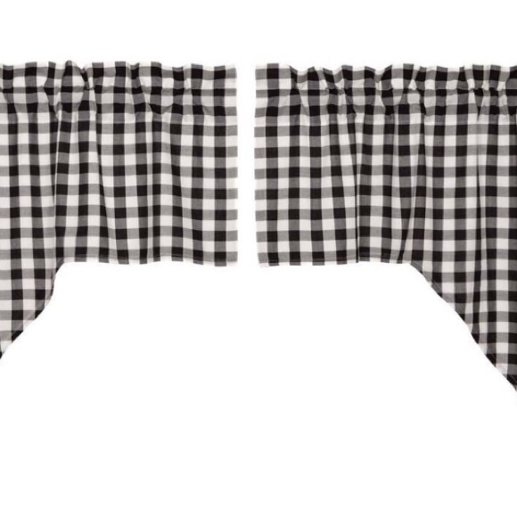 Annie Buffalo Check Swags Set of 2 - White & Black - 36” x 36” x 16” - NWT - Picture 2 of 4